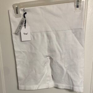 TNA Women's White Ribbed Bike Shorts 7”